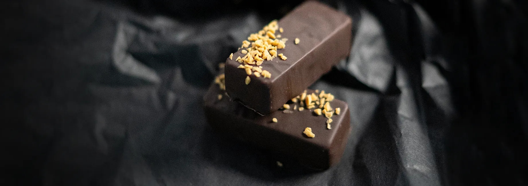 recipe image Шоколадно-горіхові батончики «Crackle Noir»